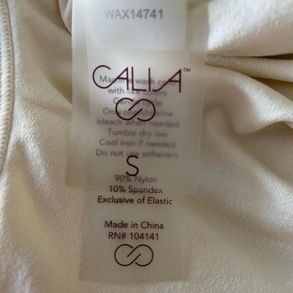 Cream Asymmetrical Ribbed Tank Top - Picture 8 of 9